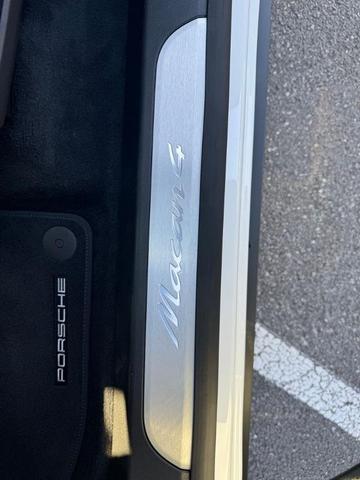 Photo of 2024 White Porsche Macan Electric