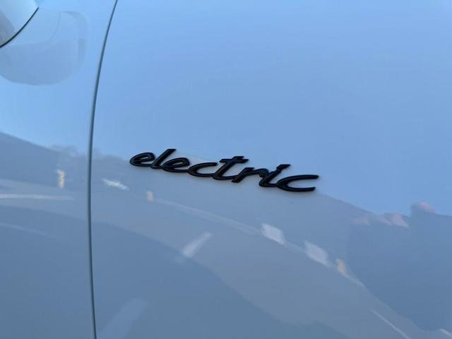 Photo of 2024 White Porsche Macan Electric