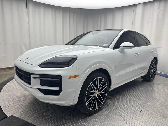Photo of 2024 White Porsche Cayenne