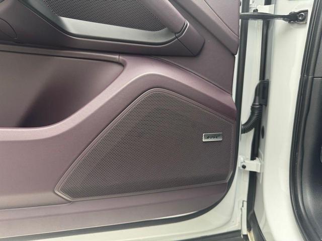 Photo of 2024 White Porsche Cayenne