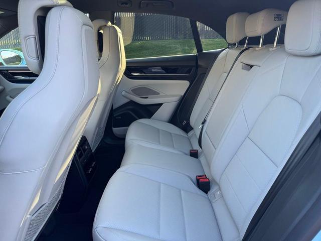 Photo of 2024 Blue Porsche Macan Electric