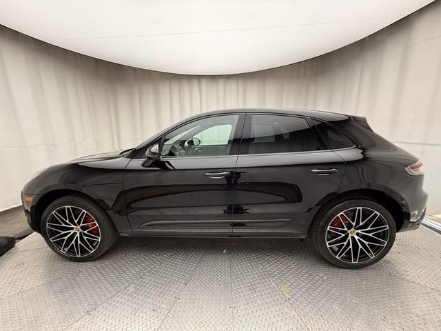 Photo of 2025 Black Porsche Macan