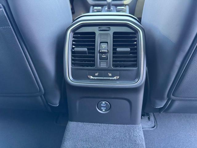 Photo of 2025 White Porsche Macan