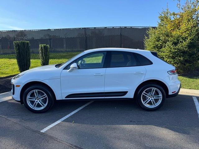 Photo of 2025 White Porsche Macan