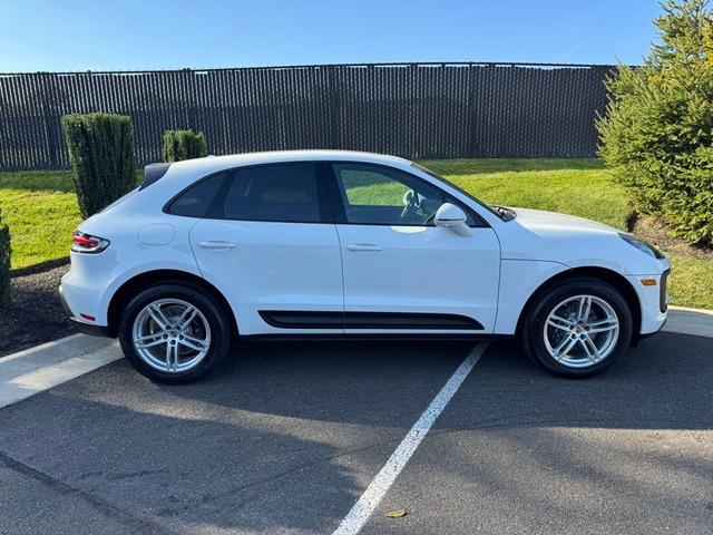 Photo of 2025 White Porsche Macan