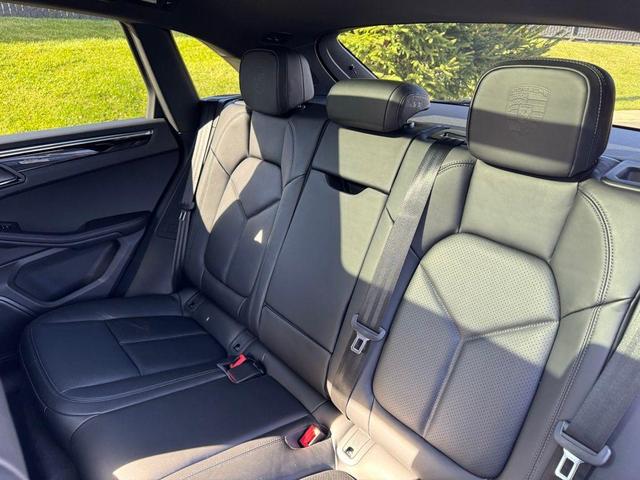Photo of 2025 White Porsche Macan