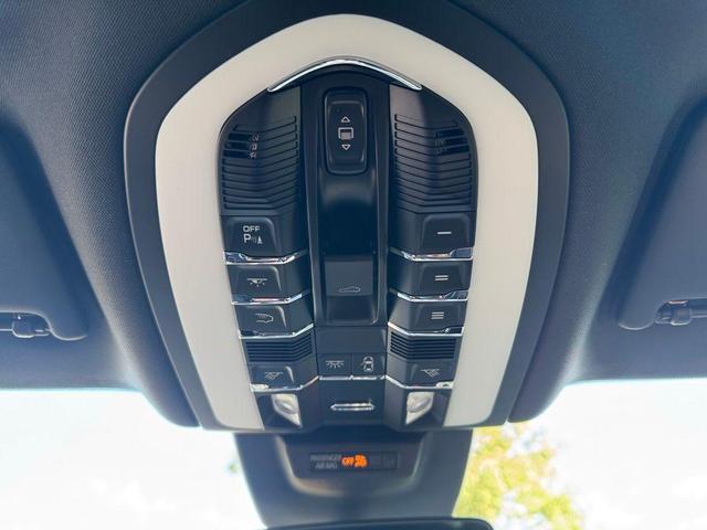 Photo of 2024 Black Porsche Macan