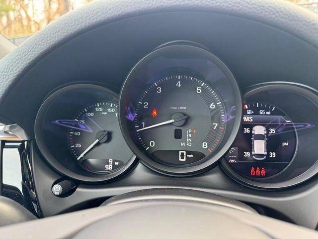 Photo of 2025 White Porsche Macan
