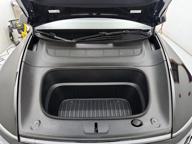 Photo of 2026 Black Tesla Model Y