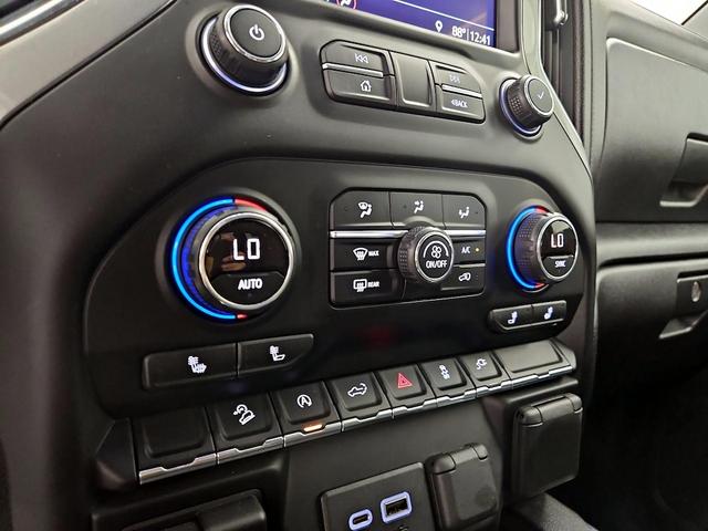 Photo of 2019 Black Chevrolet Silverado 1500