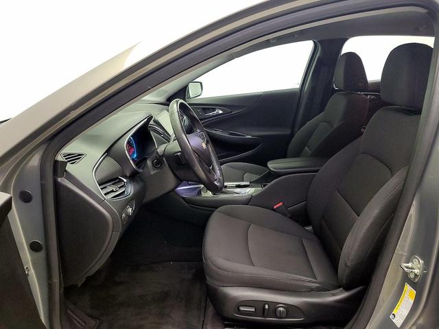 Photo of 2018 Silver Chevrolet Malibu