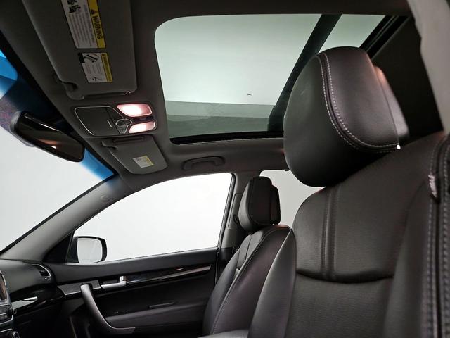Photo of 2015 Gray Kia Sorento