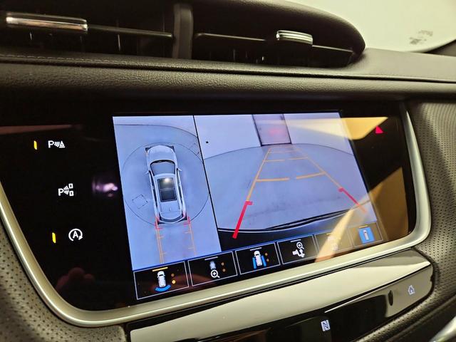 Photo of 2021 Black Cadillac XT5