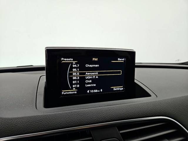 Photo of 2017 Gray Audi Q3