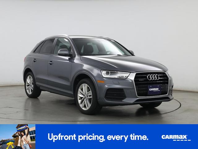 Photo of 2017 Gray Audi Q3