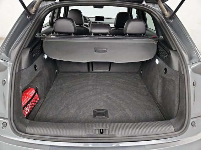 Photo of 2017 Gray Audi Q3