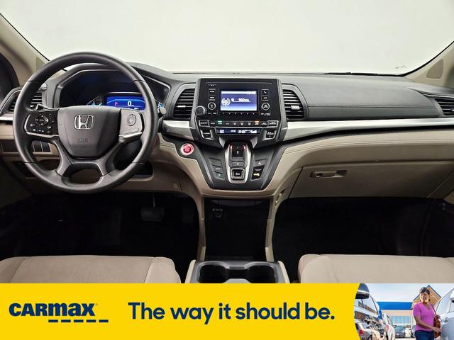 Photo of 2018 White Honda Odyssey
