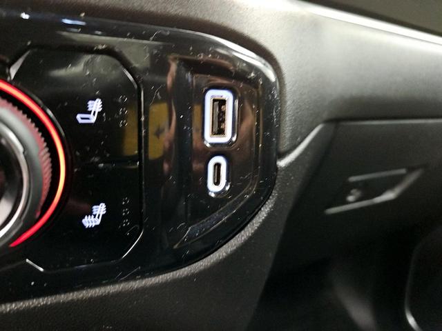 Photo of 2022 Black Chevrolet Silverado 1500