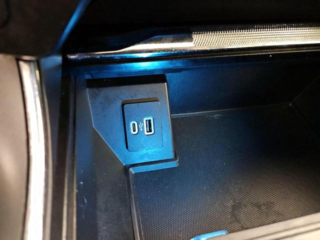 Photo of 2021 Black Ford F-150