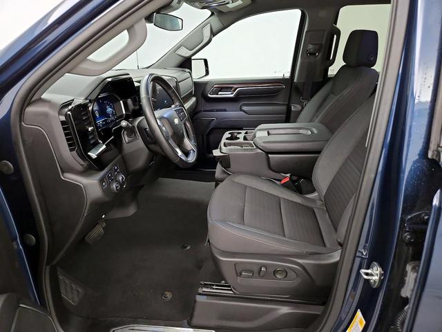 Photo of 2023 Blue Chevrolet Silverado 1500