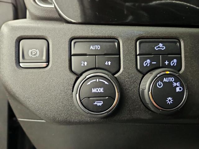 Photo of 2023 Blue Chevrolet Silverado 1500
