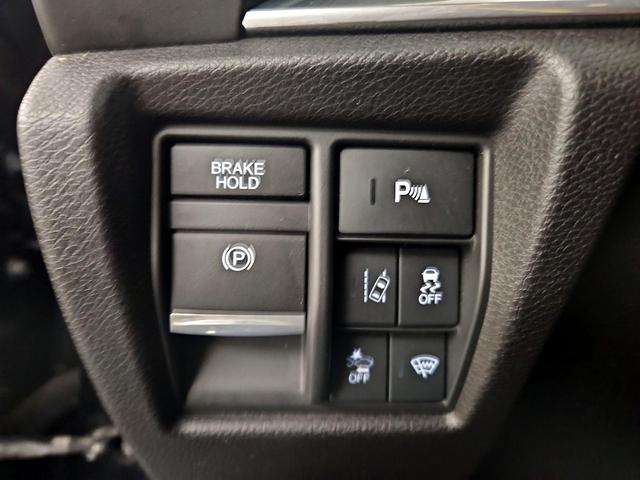 Photo of 2017 Black Acura MDX