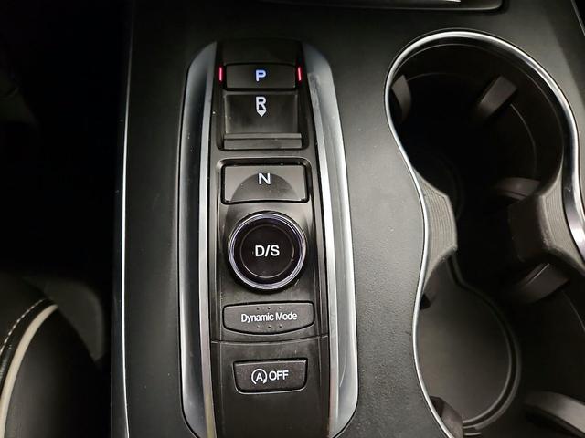 Photo of 2017 Black Acura MDX