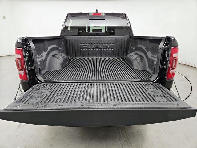 Photo of 2022 Black RAM 1500