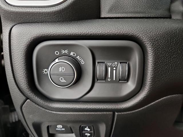 Photo of 2022 Black RAM 1500