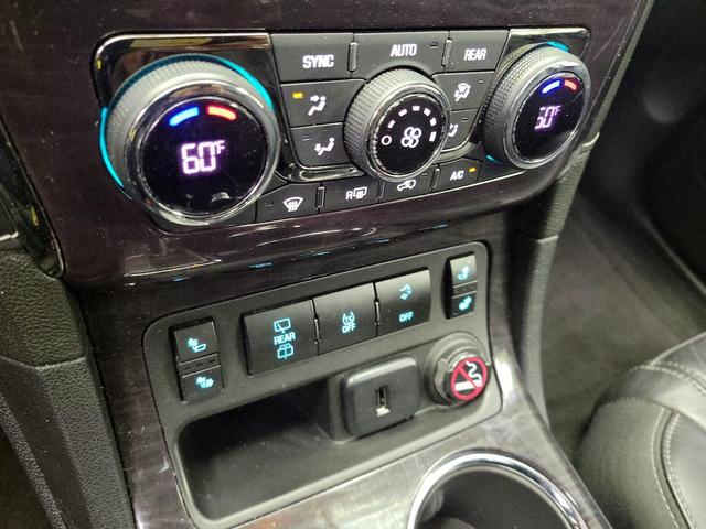 Photo of 2016 White Buick Enclave