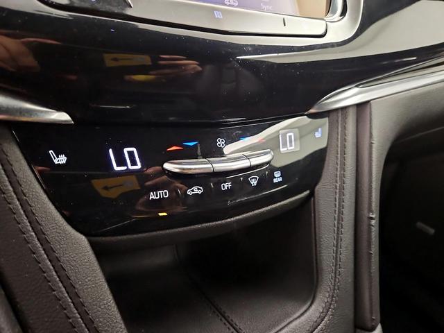 Photo of 2020 Brown Cadillac XT6