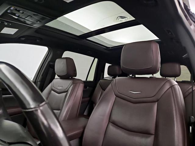 Photo of 2020 Brown Cadillac XT6