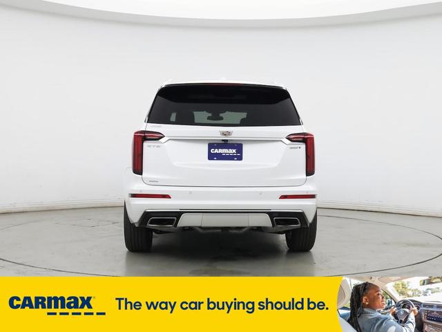 Photo of 2023 White Cadillac XT6