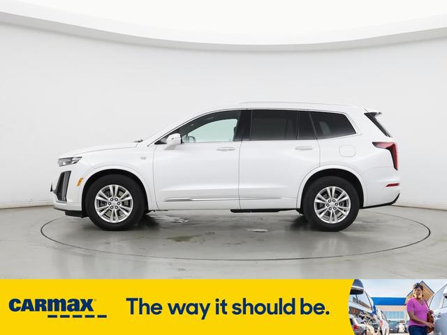 Photo of 2023 White Cadillac XT6