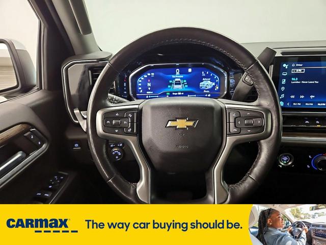 Photo of 2022 Black Chevrolet Silverado 1500