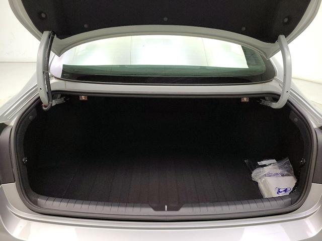 Photo of 2023 Silver Hyundai SONATA