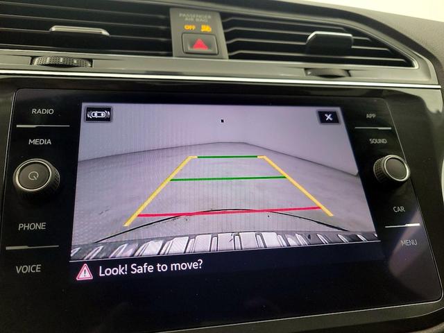 Photo of 2021 Gray Volkswagen Tiguan