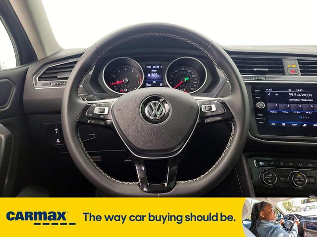 Photo of 2021 Gray Volkswagen Tiguan