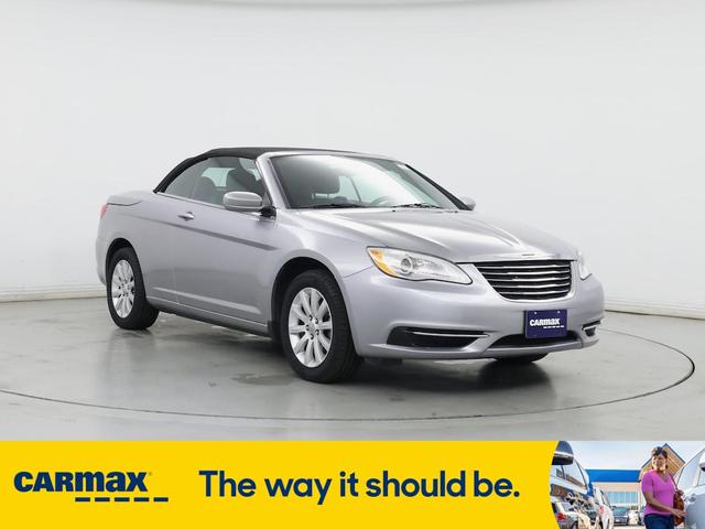 2014 Chrysler 200