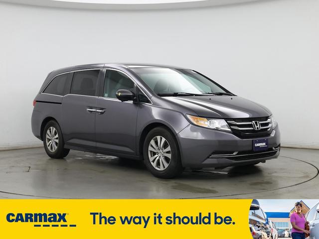 Photo of 2016 Gray Honda Odyssey