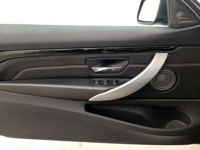 Photo of 2017 Blue BMW 440
