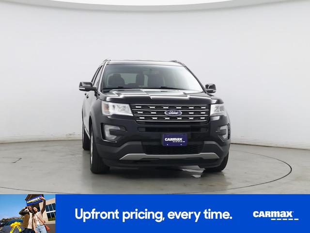 Photo of 2016 Black Ford Explorer