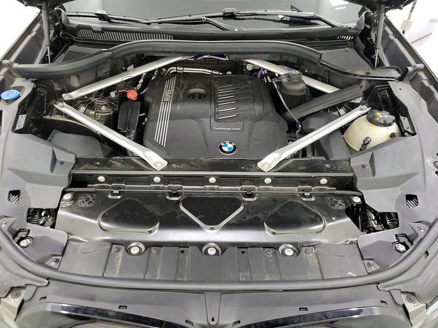 Photo of 2023 Green BMW X5