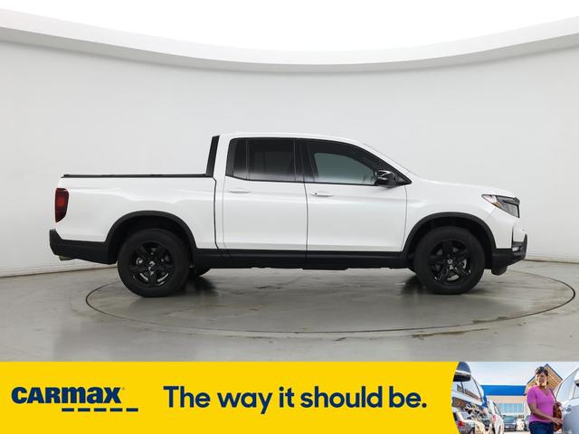 Photo of 2021 White Honda Ridgeline