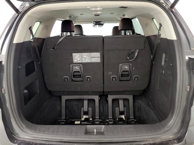 Photo of 2023 Black Kia Carnival