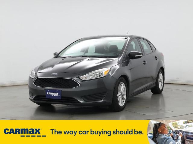Photo of 2016 Gray Ford Focus