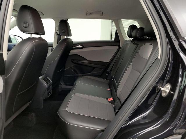 Photo of 2022 Black Volkswagen Taos