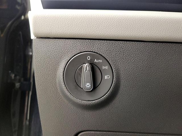 Photo of 2022 Black Volkswagen Taos