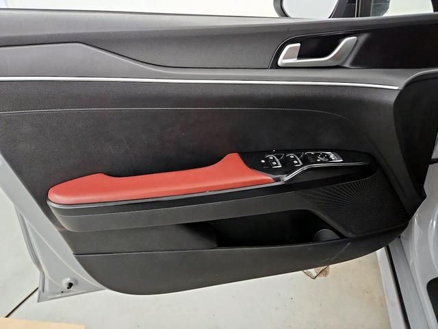 Photo of 2023 Gray Kia K5