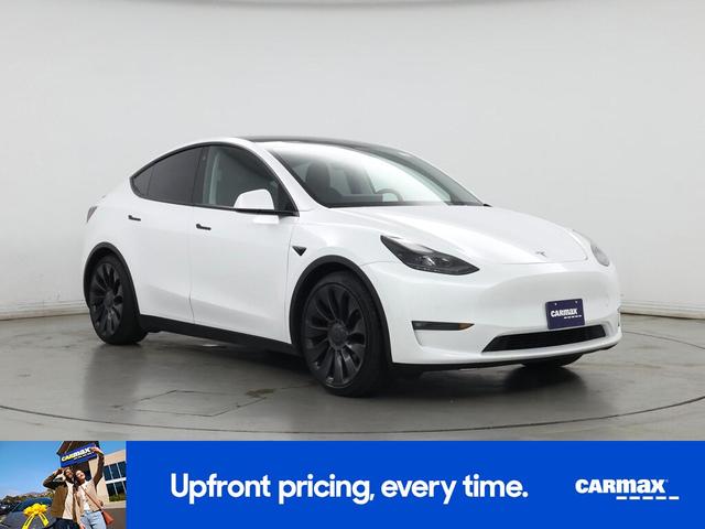 Photo of 2022 White Tesla Model Y